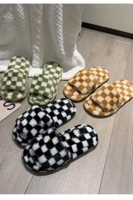 Checker fuzzy slippers