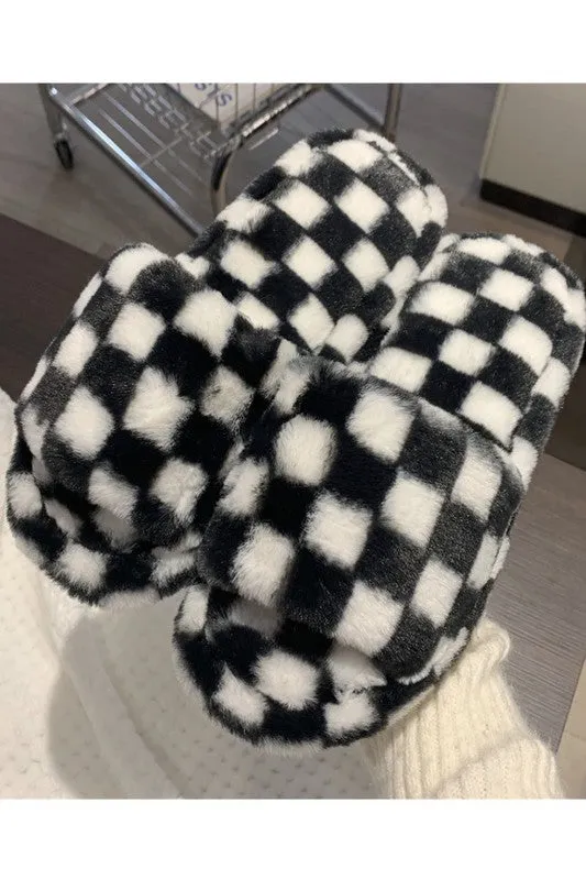 Checker fuzzy slippers
