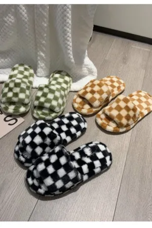 Checker fuzzy slippers
