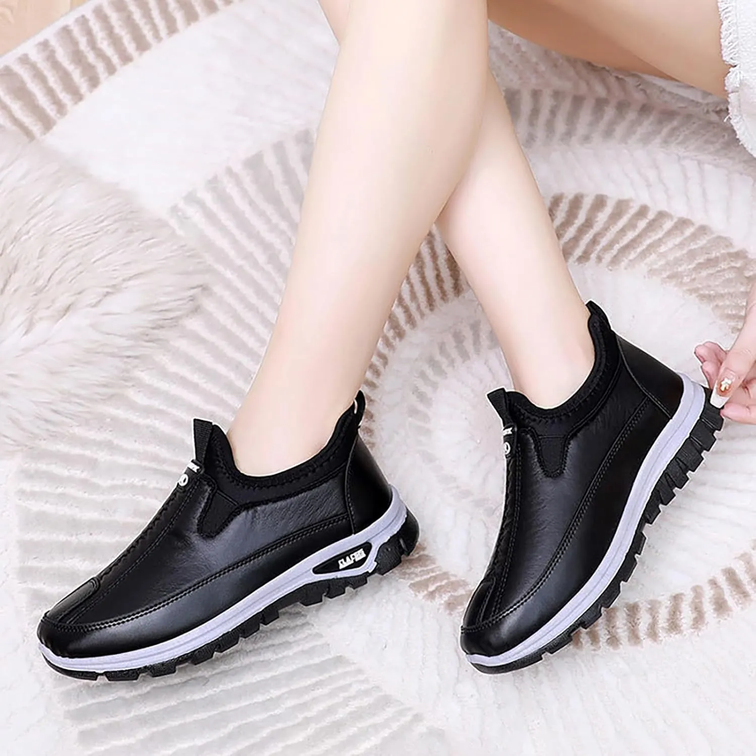 Hiking Boots for Women Winter Women's Shoes Leather Waterproof Warm Middle Elderly Ankle Boots Snow Boots