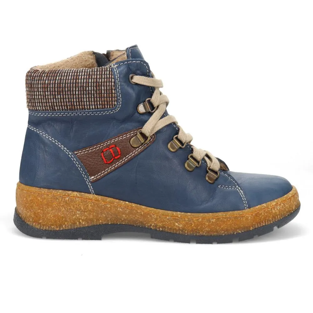 Lace-Up Leather Boots - HAK38013 / 324 223