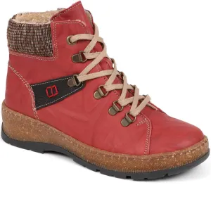 Lace-Up Leather Boots - HAK38013 / 324 223