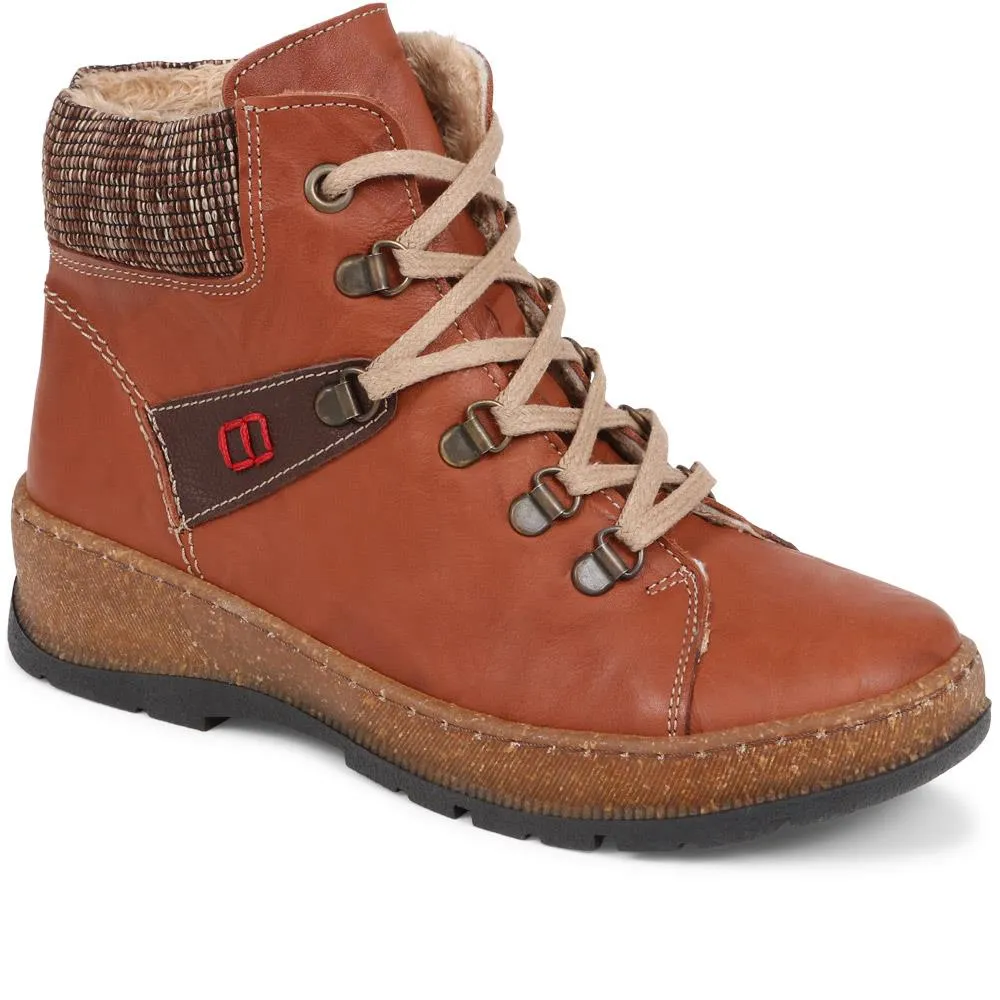 Lace-Up Leather Boots - HAK38013 / 324 223