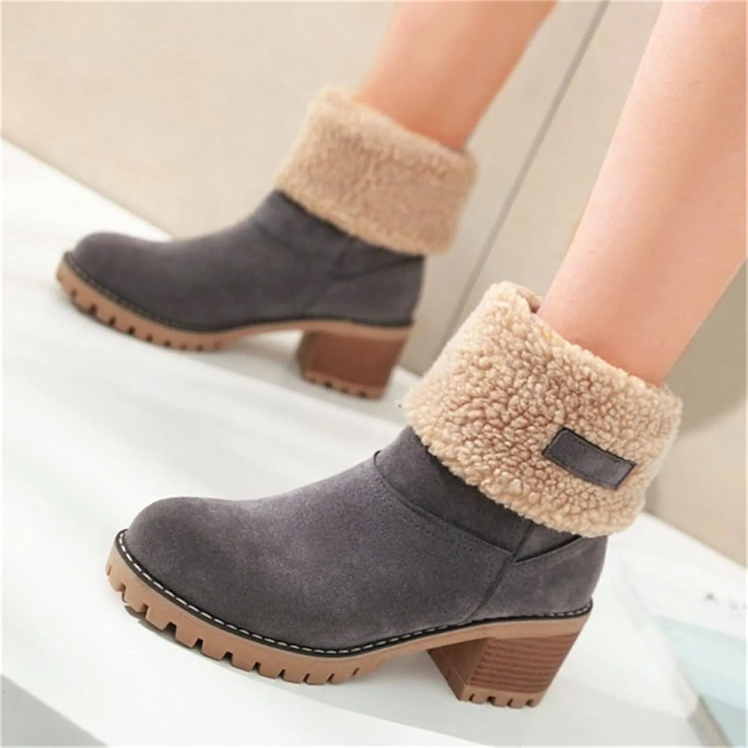 Ladmiple Snow Boots For Women Wide Calf Warm Fur Lined Winter Outdoor Short Ankle Booties Slip On Comfortable Walking Shoes