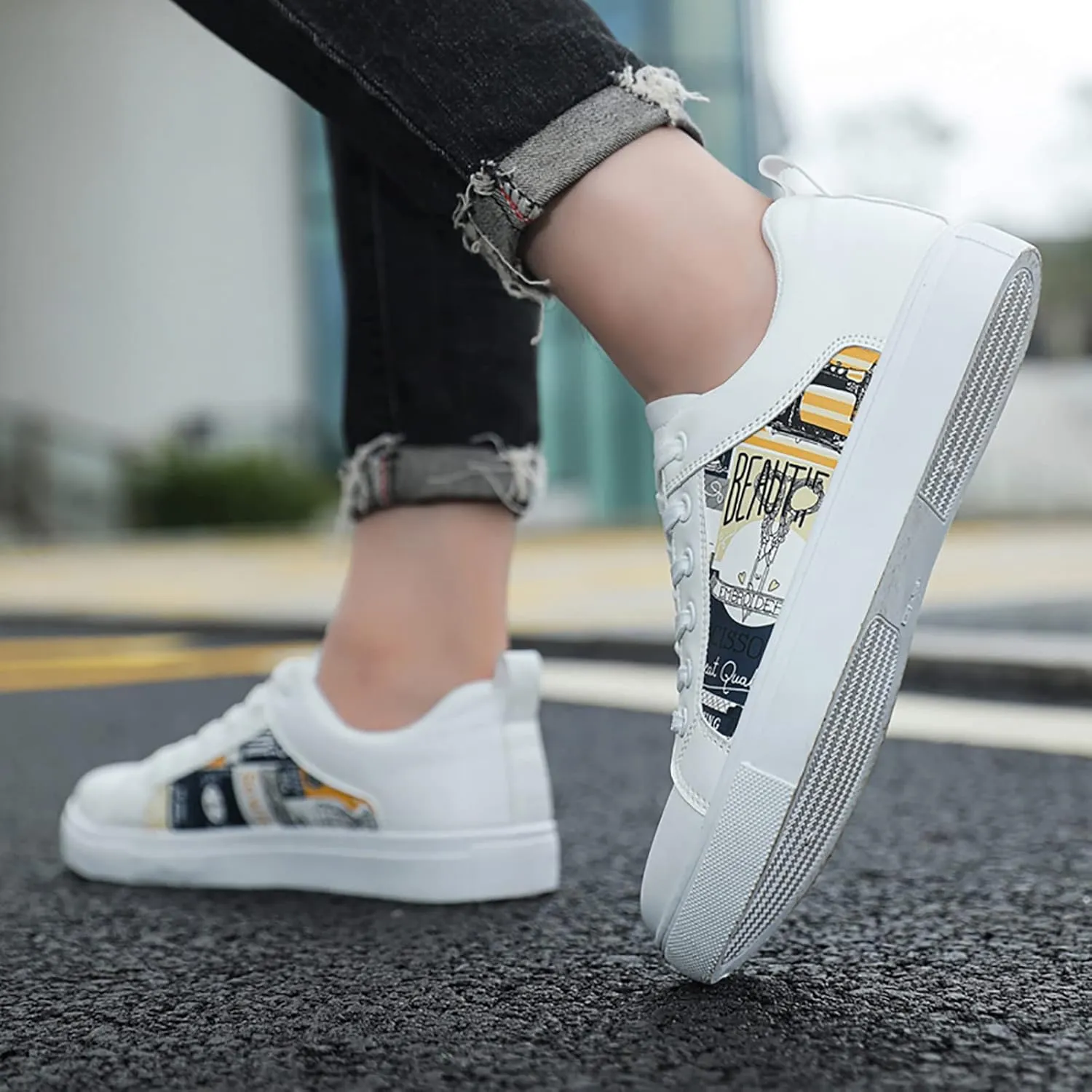 Low Top Sneakers for Women Lace-Up Retro Sneaker Wide Width Slip On Walking Shoes Comfortable Breathable Thick Sole Running Shoes