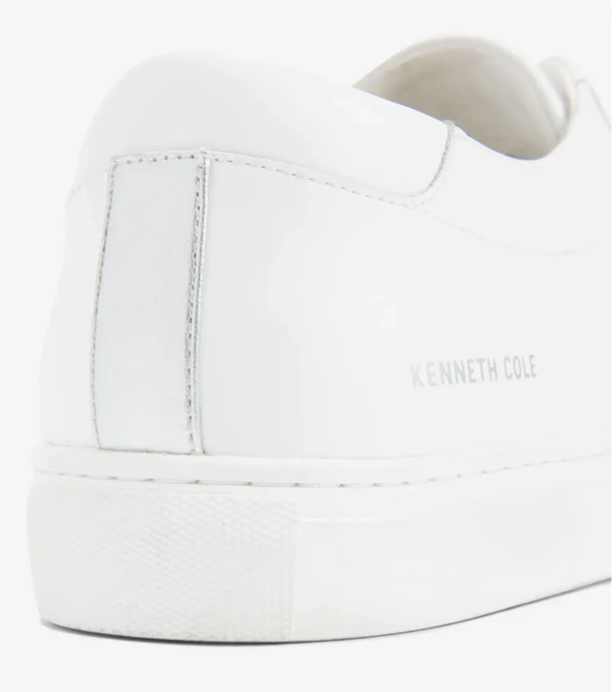 Men Kam Sneakers