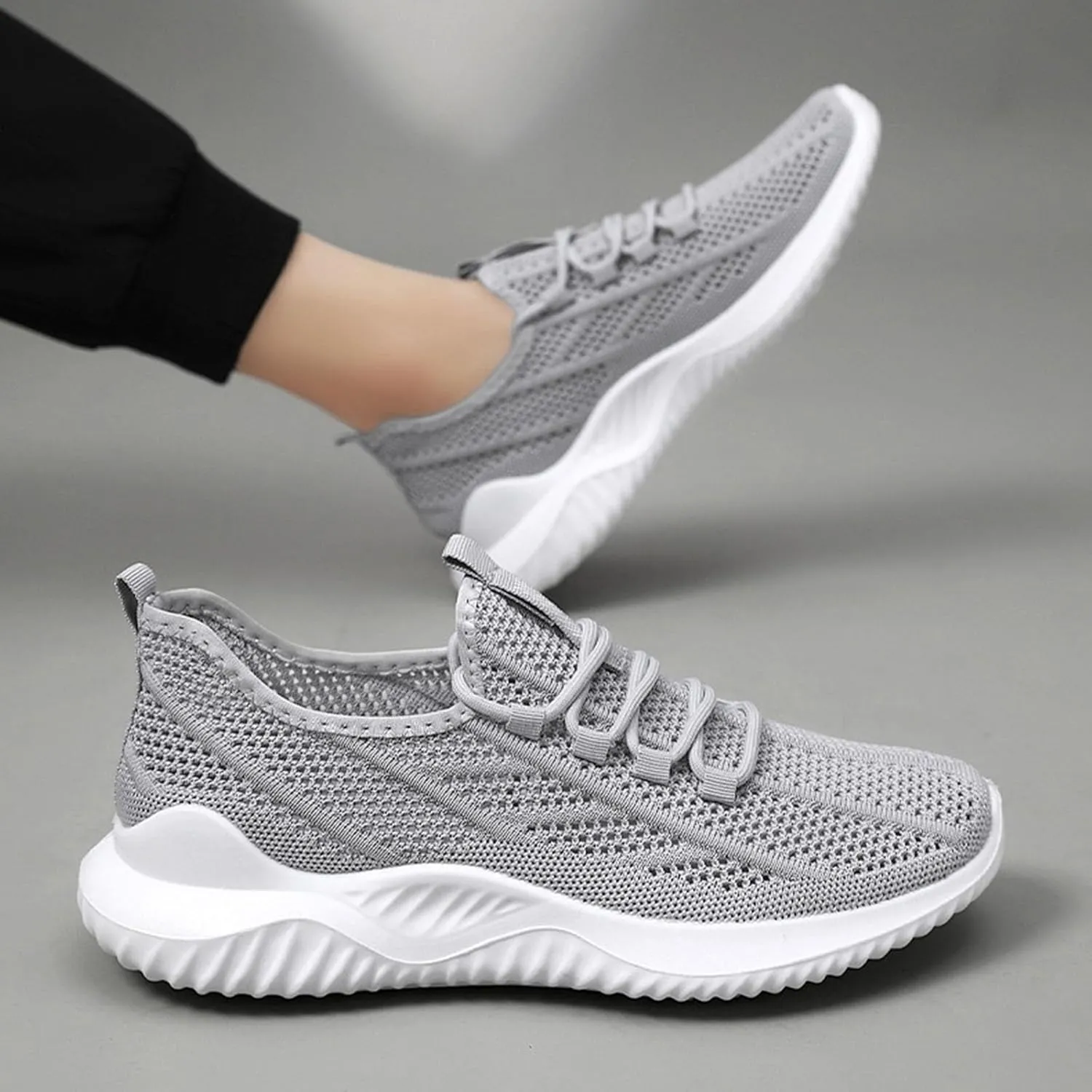 Men's Athletic Sneakers Lightweight Running Shoes Breathable Performance Fitness Footwear