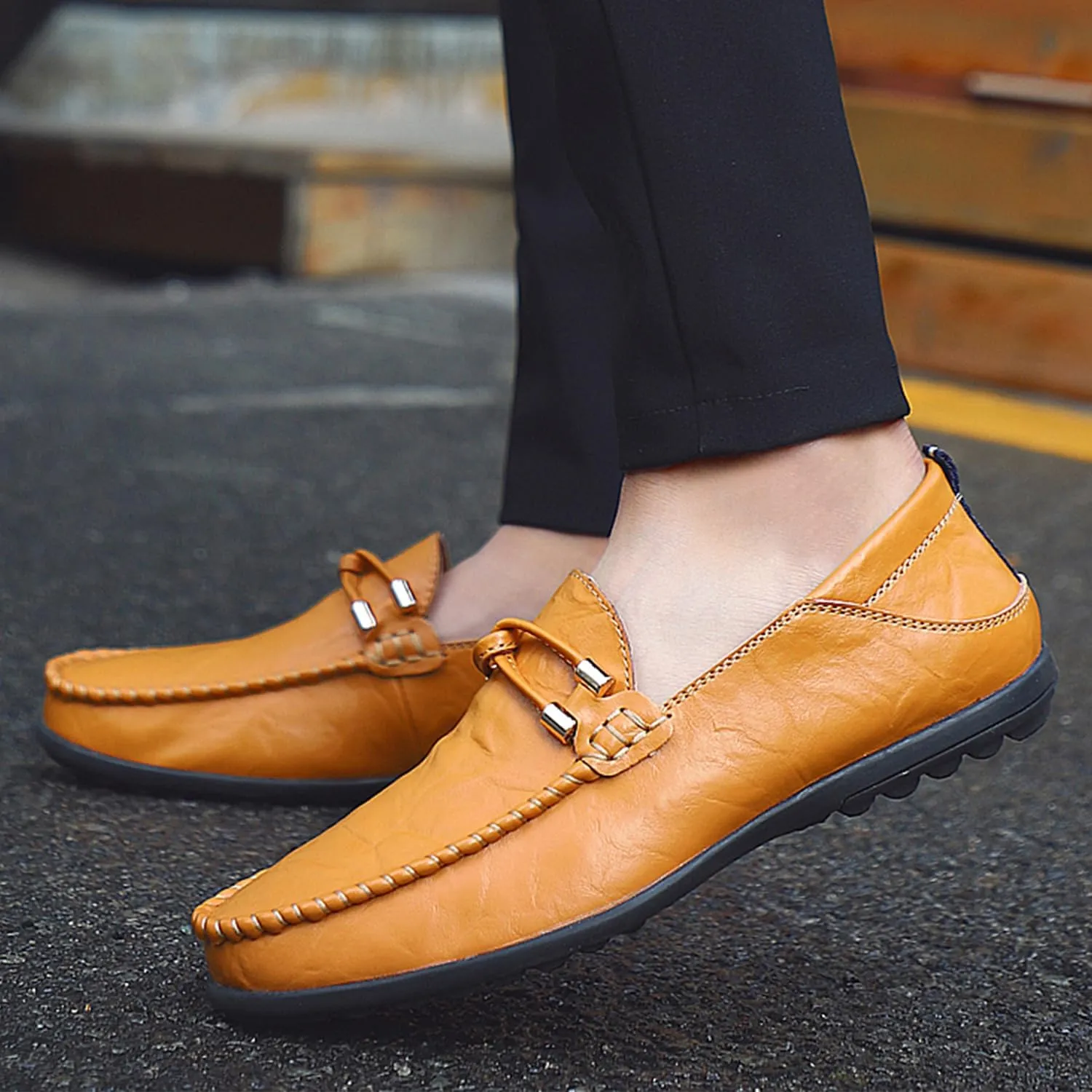Men's Driving Loafers Soft Penny Loafers Leather Slip-On Moccasins with Handcrafted Stitched Detailing Black Lightweight Boat Shoes