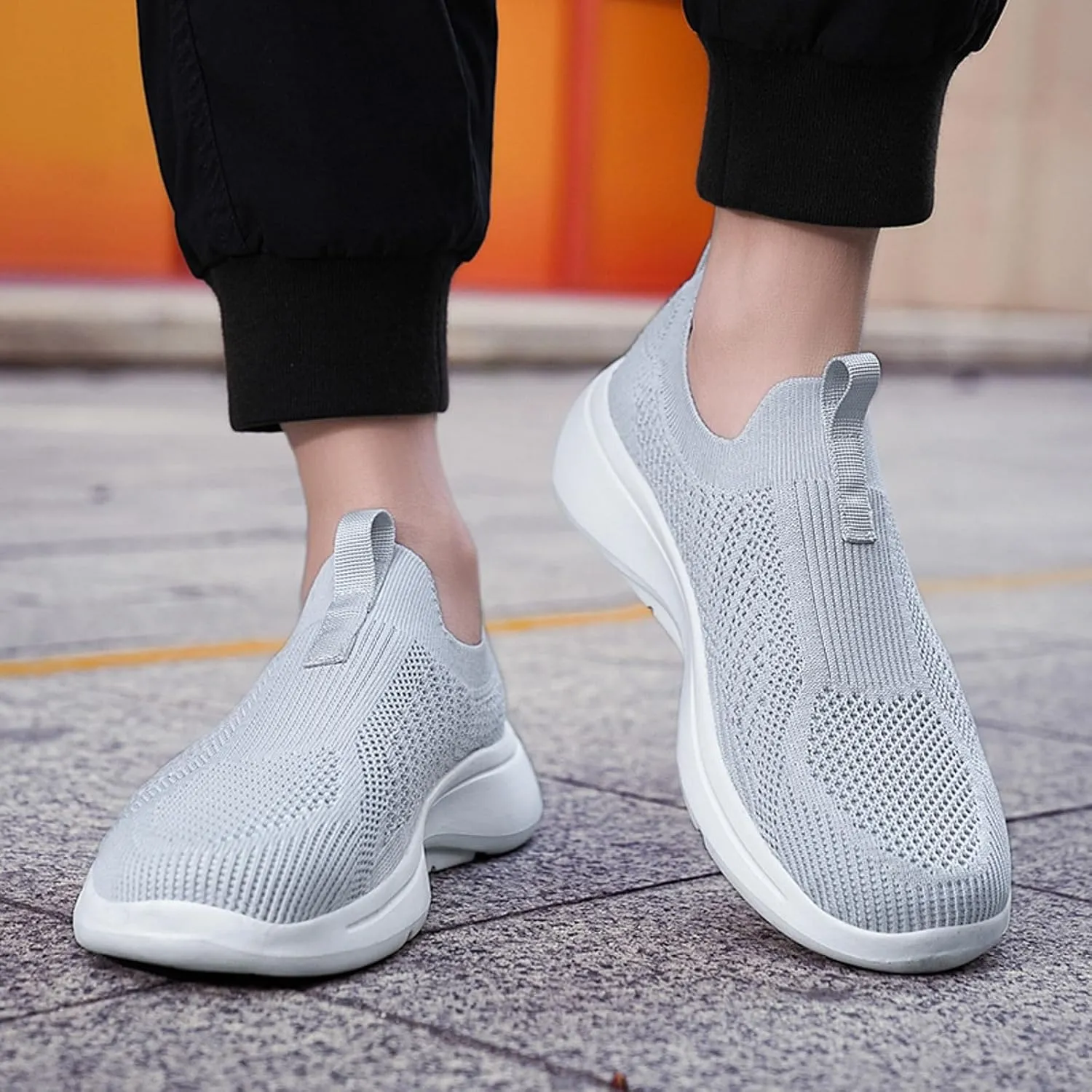 Men's Sports Shoes Versatile Elastic Knit Sneakers Breathable Slip On Sock Shoes Lightweight Workout Shoe