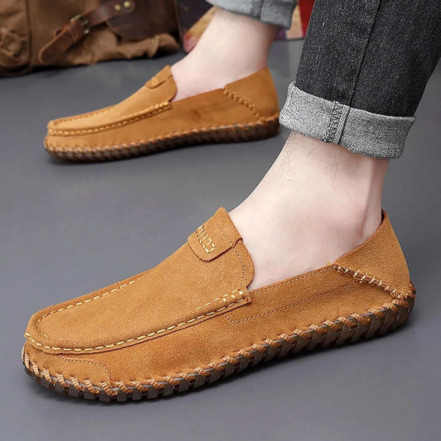 Men's Summer Soft Suede Penny Round Toe Loafers Comfortable and Soft Casual Leather Shoes Flat Comfortable Driving Shoes Anti Slip Boat Shoes
