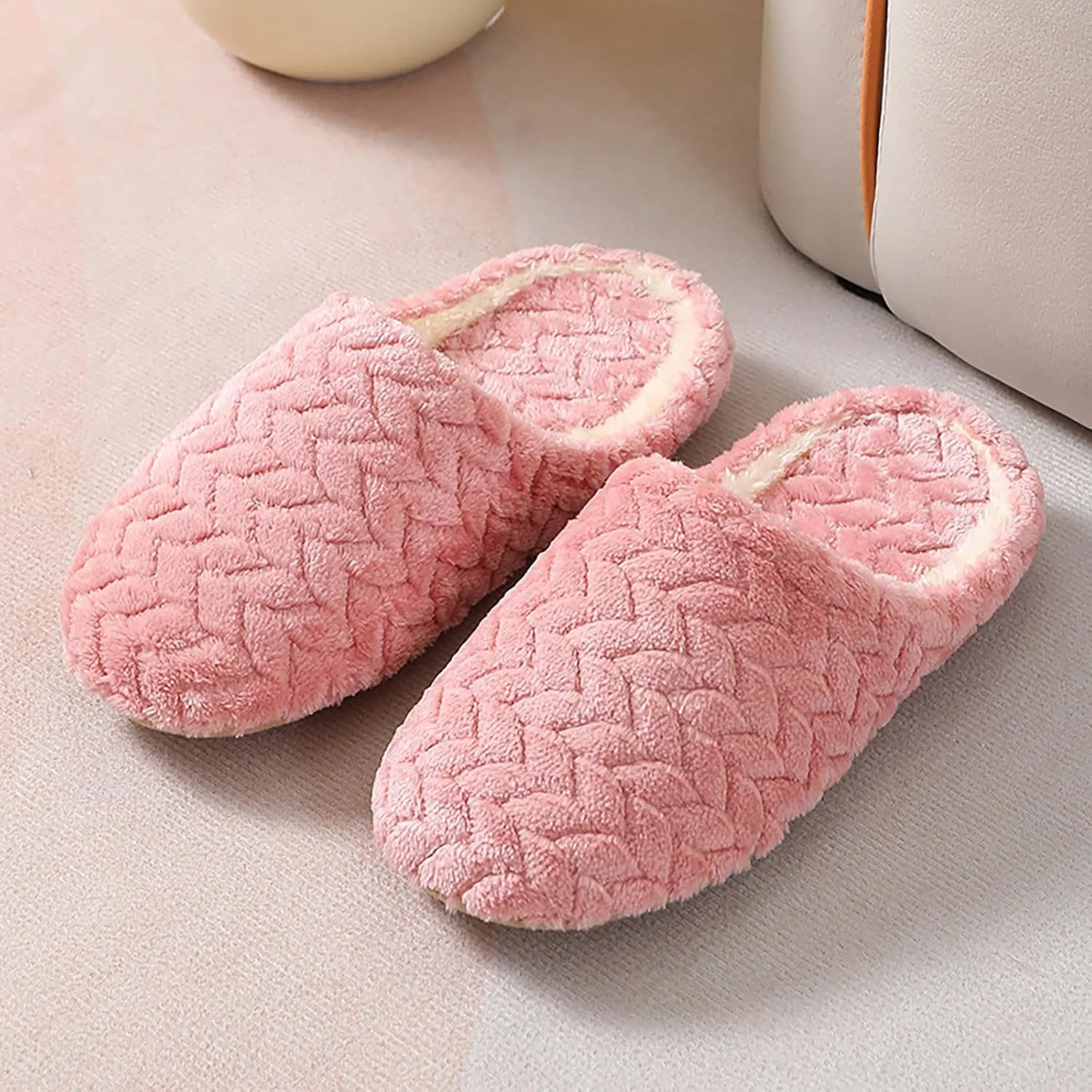 Slippers for Women House Shoes Fuzzy Memory Foam Comfortable Bedroom Slippers Winter Warm Soft Indoor Slippers