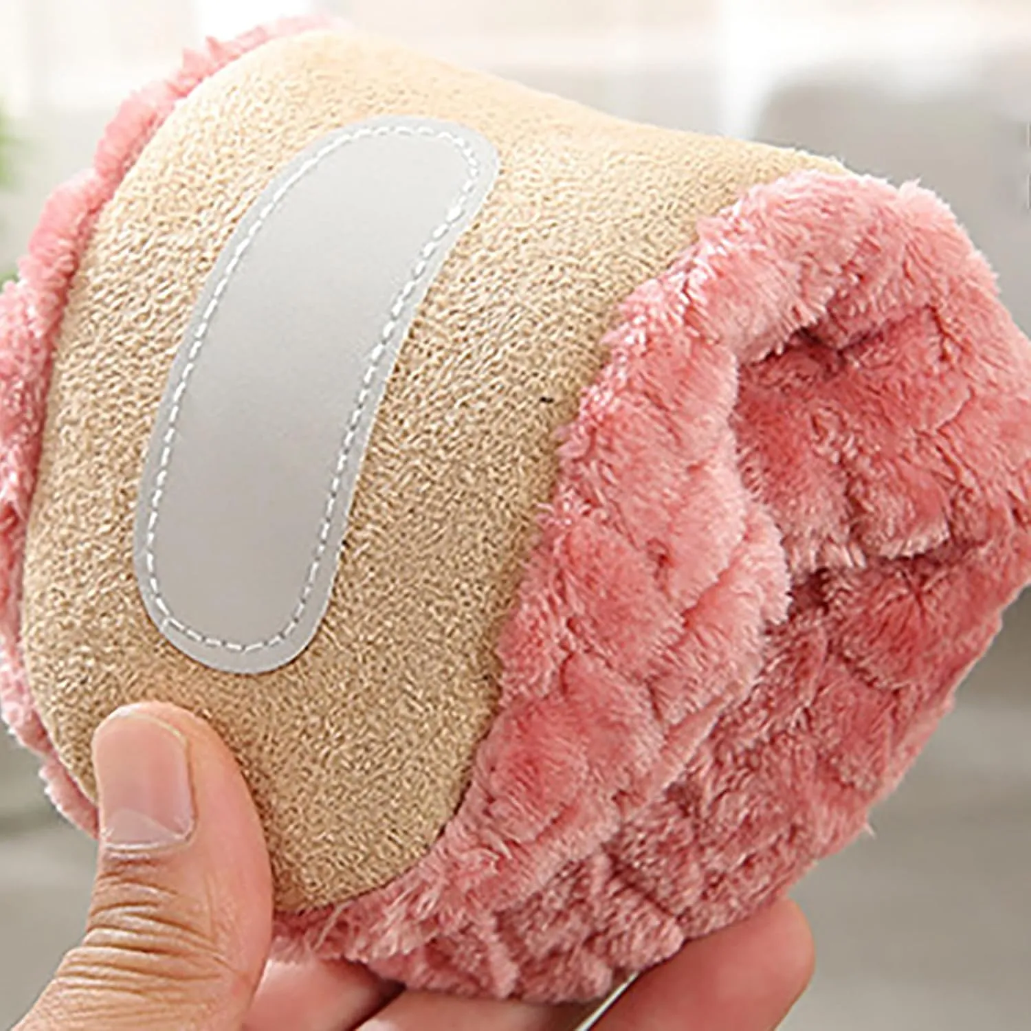 Slippers for Women House Shoes Fuzzy Memory Foam Comfortable Bedroom Slippers Winter Warm Soft Indoor Slippers