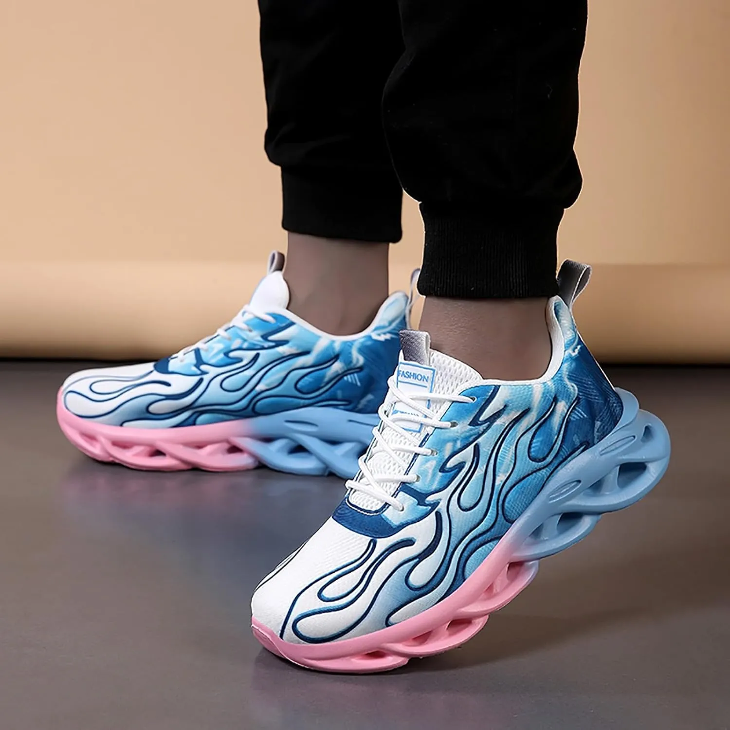 Versatile & Casual Sneaker Men and Women Sports Shoes Comfortable Soft Sole Breathable Casual Breathable Couple Sports