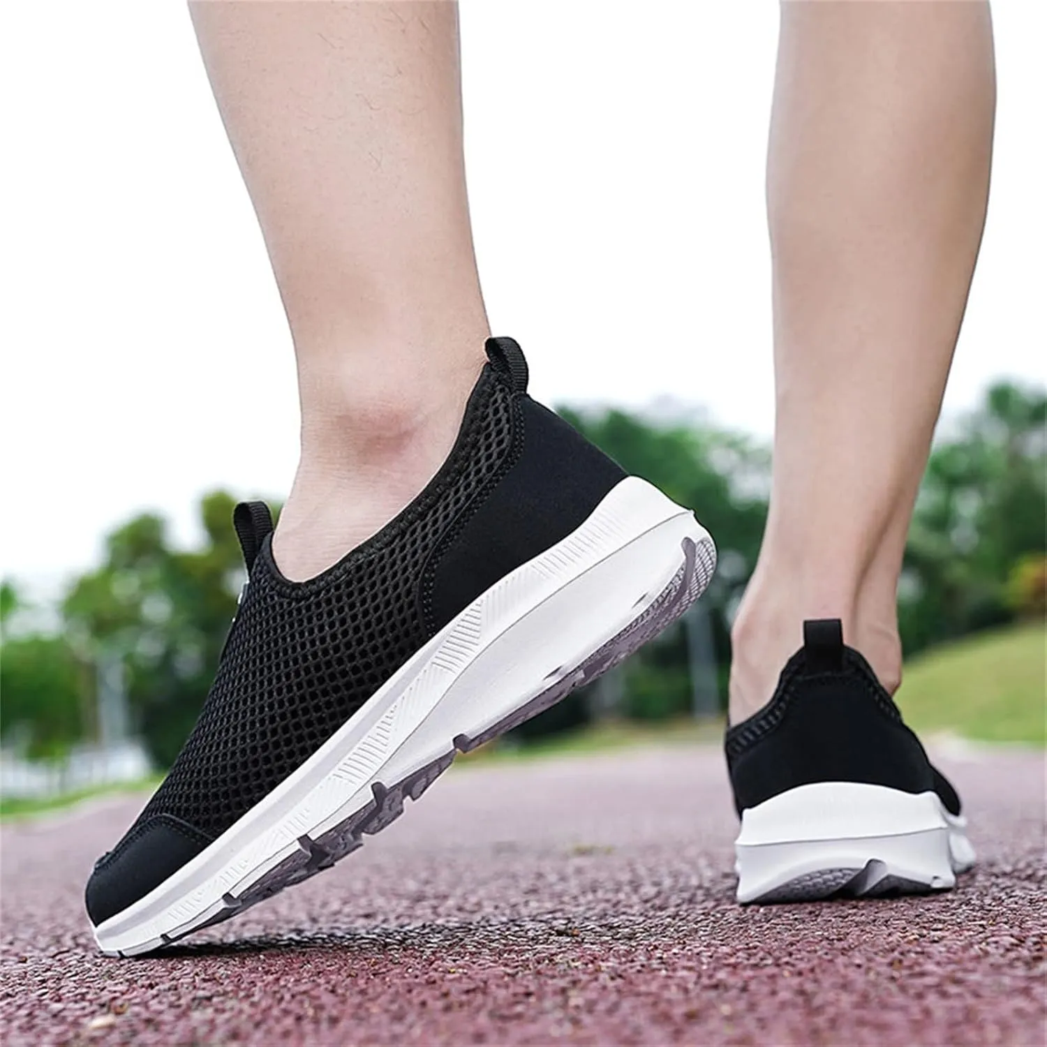 Women's Mesh Lace Lightweight Low-Cut Sneakers, Casual Tennis Shoes, Non-Slip, Fashionable Knitted Socks Shoes are Comfortable and Breathable